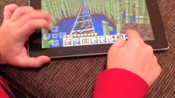 EYSTREEM's FIRST Minecraft PE VIDEO EVER!! - Gameplay, Kingdom Kids Zone, Minecraft - EYstreem