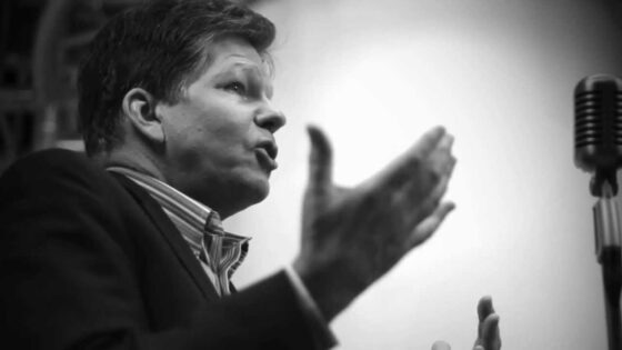 177. What Distinguishes Christianity From Other Faiths? - Does God Exist?, Truth Seekers - Christianity Still Makes Sense