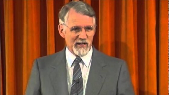 Unlocking the Old Testament Part 16 – Joshua 1 - Bible Study, Movies & TV - David Pawson - Official