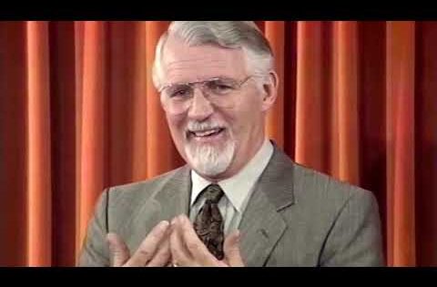 Unlocking the Old Testament Part 20 – 1 & 2 Samuel 1 - Bible Study, Movies & TV - David Pawson - Official