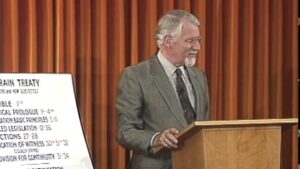 Unlocking the Old Testament Part 14 – Deuteronomy 1 - Bible Study, Movies & TV - David Pawson - Official