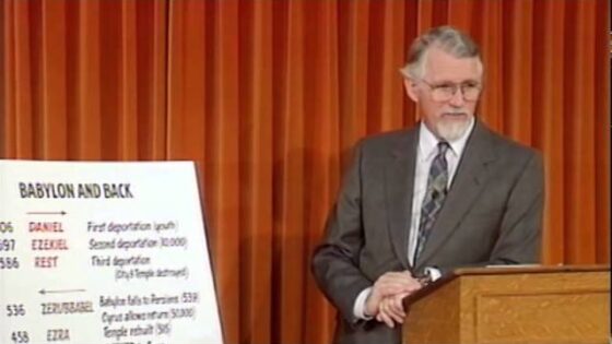 Unlocking the Old Testament Part 45 – Daniel 1 - Bible Study, Movies & TV - David Pawson - Official