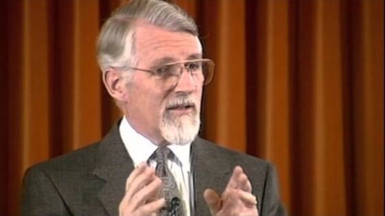Unlocking the New Testament Part 1 – Matthew 1 - Bible Study, Movies & TV - David Pawson - Official