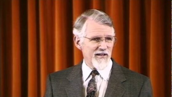 Unlocking the New Testament Part 28 – 1 & 2 Peter 2 - Bible Study, Movies & TV - David Pawson - Official