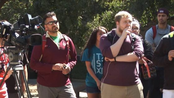 Give Me an Answer – #3214 – Texas State University – Why Do You Believe That God Loves You? - Q&A Sessions, Truth Seekers - Give Me An Answer with Stuart & Cliffe Knechtle
