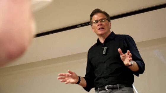 Did Eyewitnesses Write the Books of the Bible? - Q&A Sessions, Truth Seekers - Cross Examined