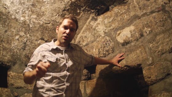 Jesus and Lazarus - Documentaries, Movies & TV - Drive Thru History with Dave Stotts