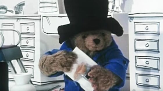 The Adventures of Paddington Bear – Too Much Off the Top | Classic Cartoons | Kids TV Show - Kids TV Series, Kingdom Kids Zone - Paddington Bear - WildBrain