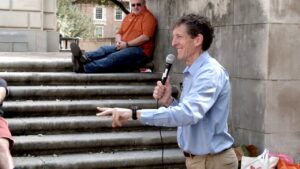 Give Me an Answer – #2618 – Lots of Religions - Q&A Sessions, Truth Seekers - Give Me An Answer with Stuart & Cliffe Knechtle