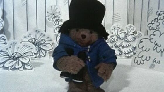 The Adventures of Paddington Bear – Paddington Makes a Clean Sweep | Classic Cartoons for Kids HD - Kids TV Series, Kingdom Kids Zone - Paddington Bear - WildBrain