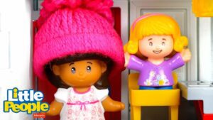 8 FUN CHRISTMAS DIY & CRAFTS! 🎄❄️ Fisher-Price Little People | Christmas Decorations and Gifts - Kids TV Series, Kingdom Kids Zone - Little People - Fisher Price