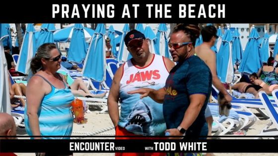 Todd White - Praying at the Beach - (JAWS SHIRT testimony) ‣ Witness21