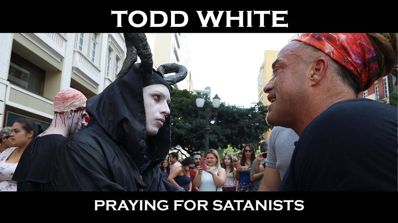 Todd White - Praying for Satanists ‣ Witness21