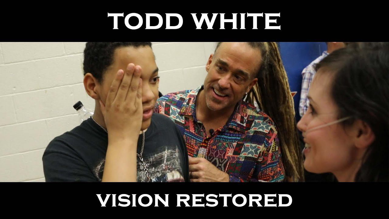 Todd White - God Restores Eyes at a Basketball Game ( Anyone Can Represent Well ) ‣ Witness21