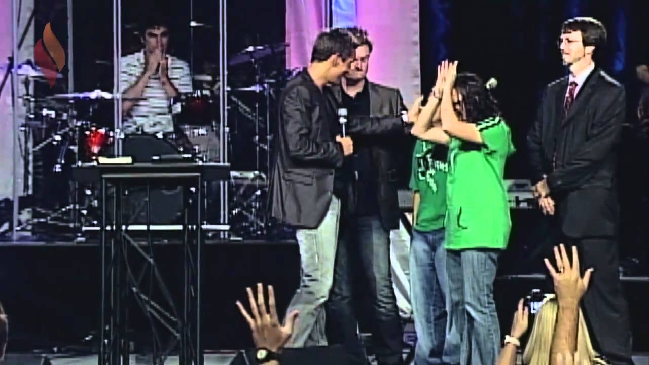 Blind boy healed at Bay of the Holy Spirit Revival ‣ Witness21