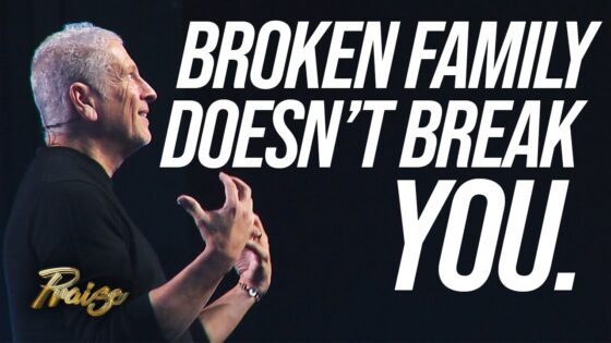 Louie Giglio: Your Broken Family Doesn't Define Your Worth or Potential | Praise on TBN ‣ Witness21