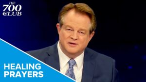 Sometimes it's a little sign that lets you know Jesus is right there with you. - Testimonies - The 700 Club