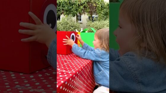Build Numberblock One! 🔴 Part 1 | Cartoon Maths fun for Kids | Learn to Count #shorts - Kingdom Kids Zone, Little Learners, Shorts - Numberblocks