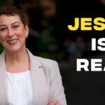 Jesus Wouldn't Leave Me Alone | Laura's Testimony ‣ Witness21