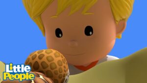 What has Eddie found on the beach? | 1 Hour of Preschool Learning | Little People – Fisher Price - Kids TV Series, Kingdom Kids Zone - Little People - Fisher Price