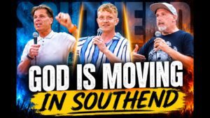 🔥 GOD IS MOVING IN SOUTHEND | 3 MEN SAVED BY THE GRACE OF GOD | Powerful Christian Testimonies🔥 - Multi-Testimony Video, Testimonies - Awaken Revival