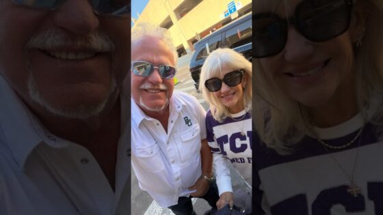 Sic 'Em Bears… Beat the Frogs #encourageoneanother #theswan #dennisswanberg #funfaith #sicembears - Comedy, Shorts - Dennis Swanberg - "The Swan"